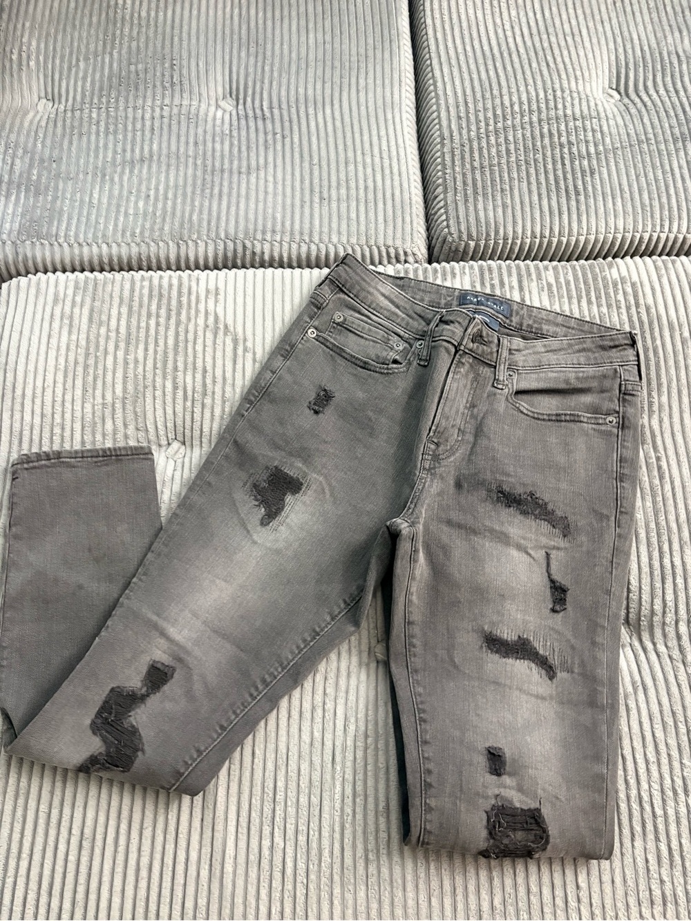 Mens aeropostle skinny gray/black jeans distressed 30w 30L